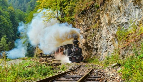Barlangok, kisvasutak, akváriumok – Románia turizmusának új reménységei