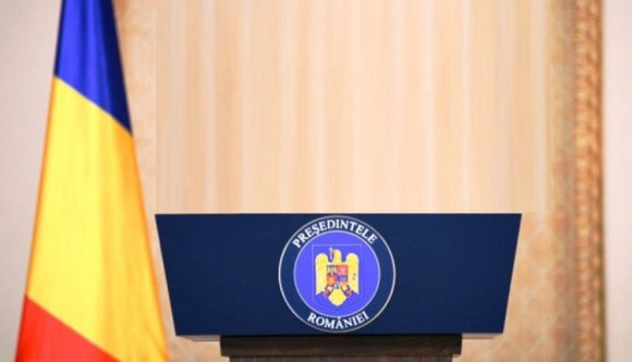 Csalások ide vagy oda, a választási iroda véglegesítette az államfőjelöltek listáját