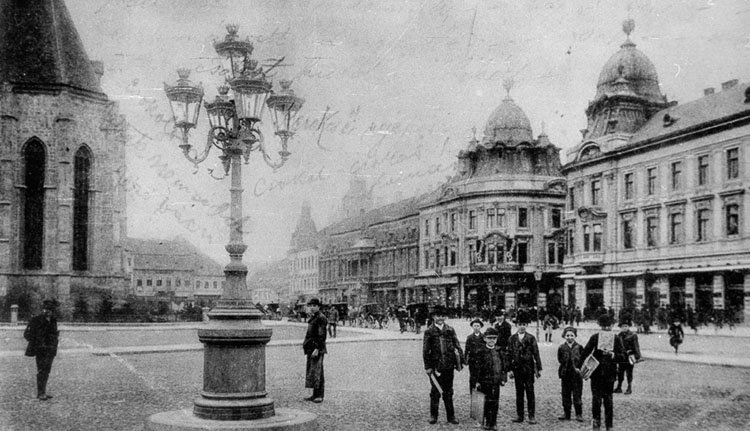 Száz évig sírtunk Trianon miatt, ideje végre beszélni is róla!