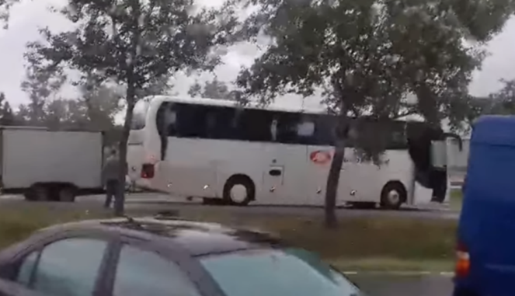 Román vontatás magyar közutakon kimaxolva: ez már országúti vonat (VIDEÓval)