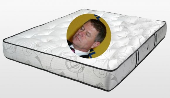 Akar Ön Iohannis-matracot az otthonába? Hát Dăncilă-széket? Esetleg Barna-babaágyat? (VIDEÓval)