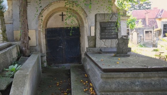 Mentősök súgtak a temetkezési cégnek a friss halálesetekről Kolozsváron