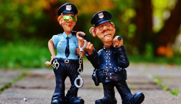 Mit hoz még az új év? Több hatalmat a rendőröknek, keményebb büntetéseket a csendzavaróknak