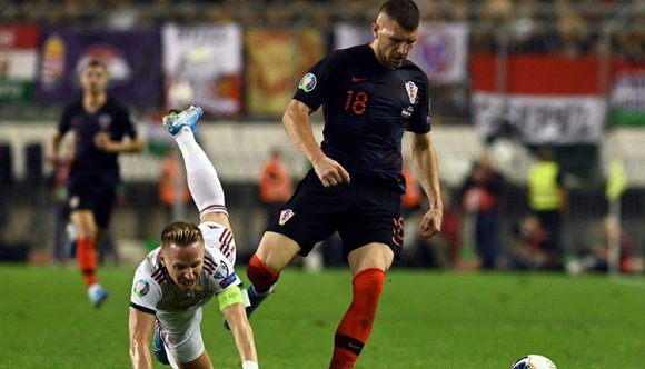 Akkorát bukott a magyar fociválogatott, mint ide Split