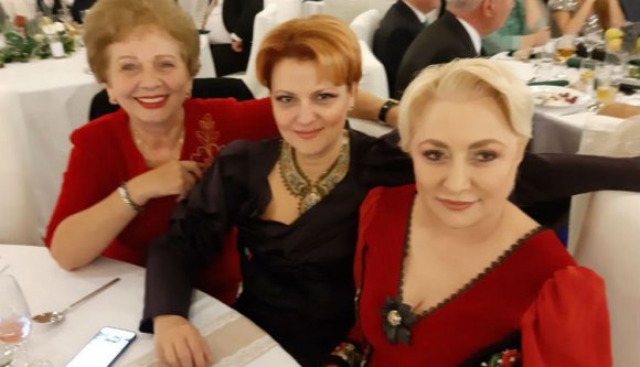 Viorica Dăncilă önfeledten táncikált két nappal kormánya csúfos bukása után