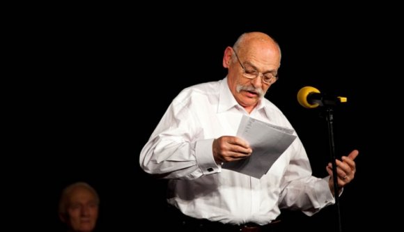 Hisznek a csodában