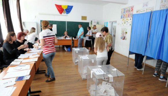 Kellemes államfőválasztó vasárnapot mindenkinek!