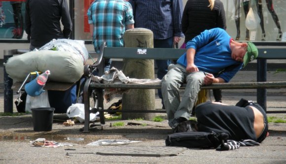 A sok szesz és a dohányzás miatt vagyunk Európa egyik legegészségtelenebb országa