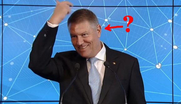 Mi van Iohannis elnök úr fülében? (VIDEÓ) (KVÍZ) (NEVETÉS)
