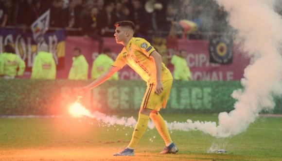 Amennyiben Bukarest nem szervezhet meccseket a foci Eb-n, a svédek szívesen átvennék a házigazda szerepét