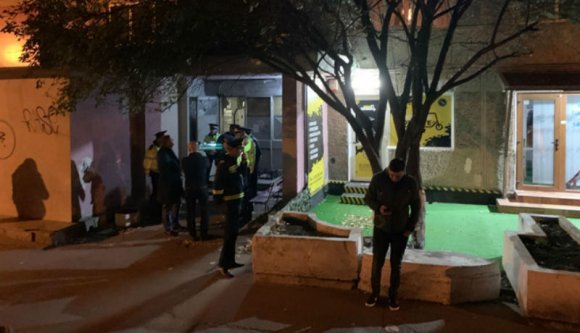 Méregpánik Temesváron: még egy társasházból kiparancsolták a lakókat estére a hatóságok