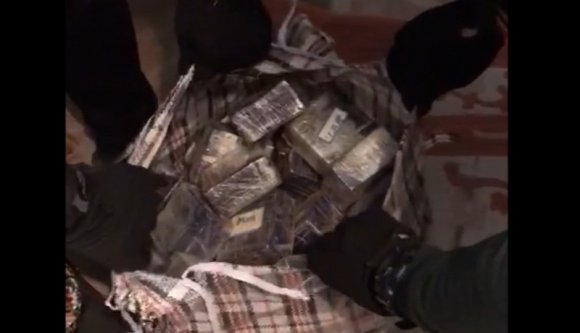 Rengeteg heroint foglaltak le a szervek egy román drogcsempész bandától