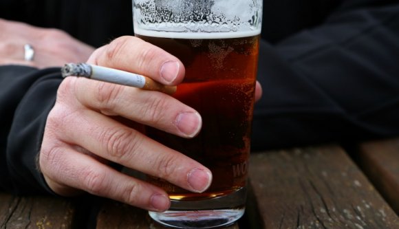 És hol költenek többet sörre és cigire, mint gyümölcsre és a zöldségre? Naná, hogy Romániában...