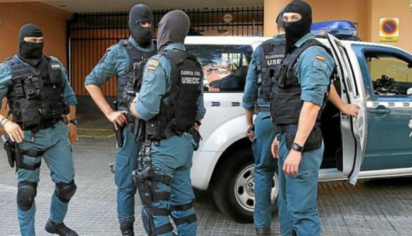 Ugye nem gondolták komolyan, hogy egy román bandának kihívás ellopni egy 15 tonnás, működő generátort?