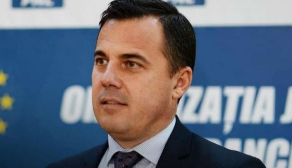 A fejlesztési miniszter felkérte a korrupcióellenes ügyészséget, hogy vizsgálódjon ellene egy szatmári ügy miatt