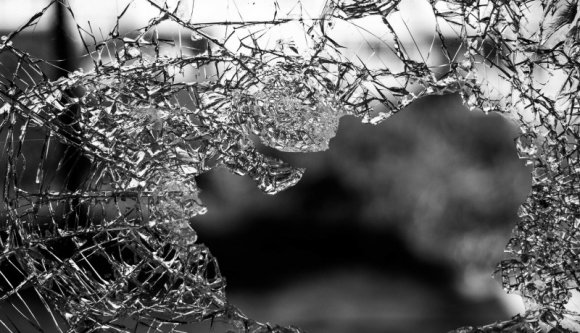 Csak a szerencsén múlt, hogy nem gázoltak halálra a járdán egy temesvári nagymamát és az unokáját (VIDEÓval)