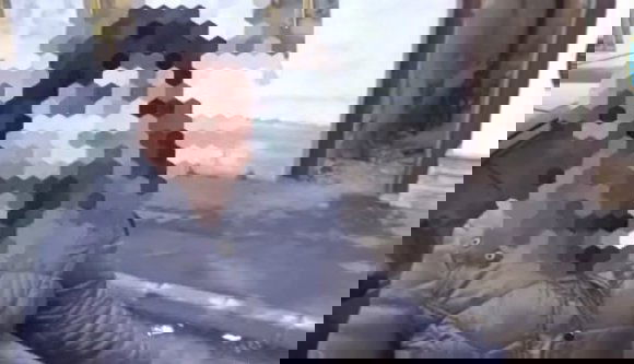 Három férfi fogta magát és beköltözött egy aradi nő lakásába, amíg ő távol volt (VIDEÓval)