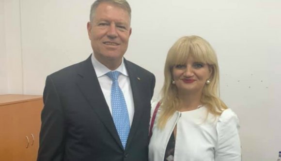 Igazán elárulhatná ez az államtitkár, hogyan lesz valakinek tizenhat lakása