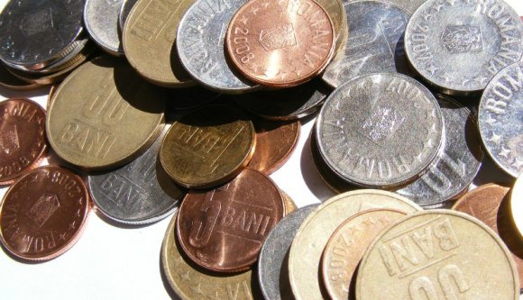 A románok a keresetük nagy részét a havi költségek fedezésére fordítják, és ez nincs jól így