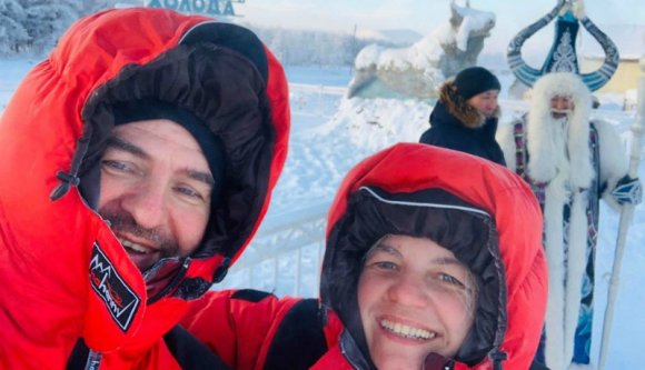 Leparkolta a Daciát a Föld hidegpólusánál a Szibériában utazgató szatmári házaspár