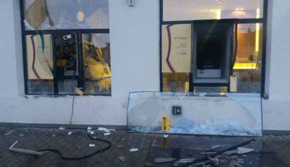 De most komolyan: van még Aradon olyan bankautomata, amit nem robbantottak fel?