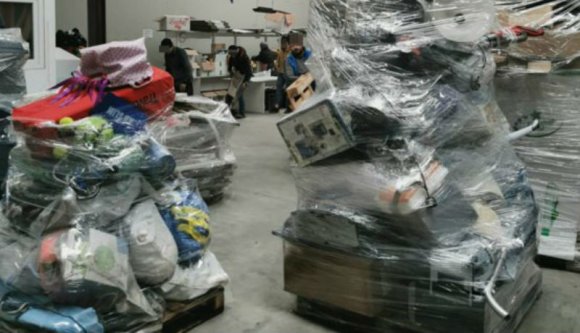 Egy rakás szemetet szállítottak a britek Romániába használt háztartási cikként