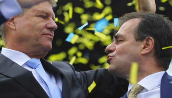 Iohannis: gyere,  jó Lajosom, játszd el újra a kormányalakítósdit!