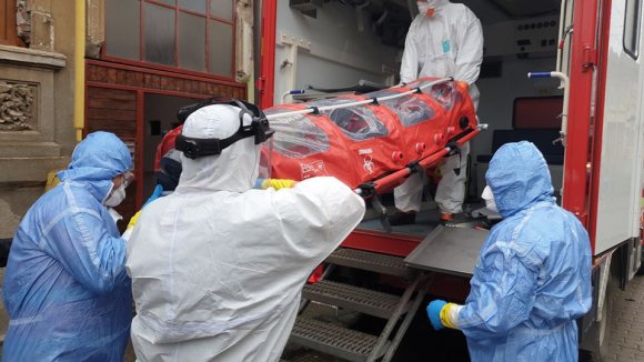 Már hatra nőtt a koronavírus-fertőzéses esetek száma Romániában (FRISSÍTVE)