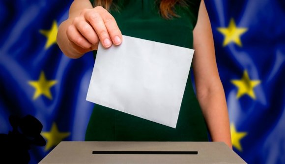 Figyelem, zsebbe vágó tartalom: ennyi pénzünkbe került a tavalyi európai parlamenti választás és a népszavazás