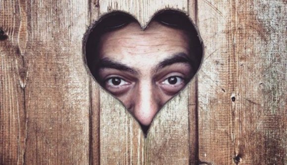 Ötből egy kis Decebal nem mos kezet, miután kitolta a Sport szeletet a fabudin, a korona meg csak azért nem bont pezsgőt, mert n