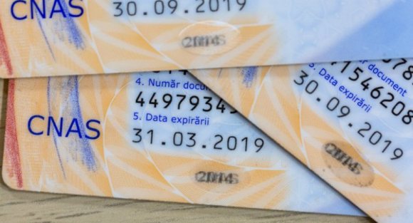 Van, ami nem változik: míg az ország a koronavírussal viaskodik, a családorvosok a kártyákkal kínlódnak