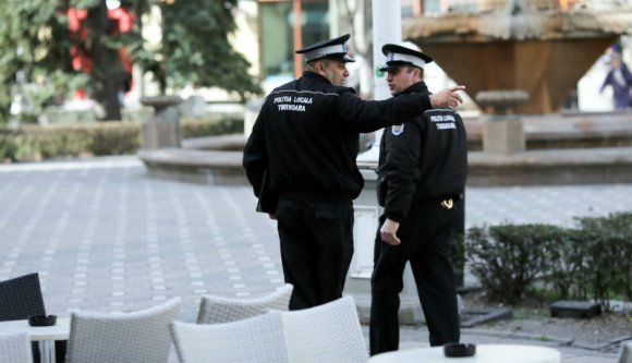 A temesvári helyi rendőrök nem tanulnak nyelveket, mégis szót értenek majd a külföldiekkel