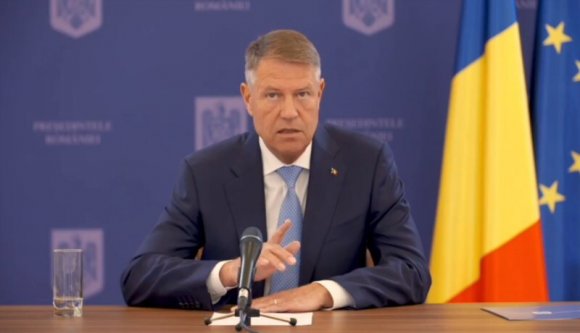 Csak apró lépésekben lazítunk: Iohannis szerint nagyon sok időbe telik majd, mire visszatérünk a régi életünkhöz