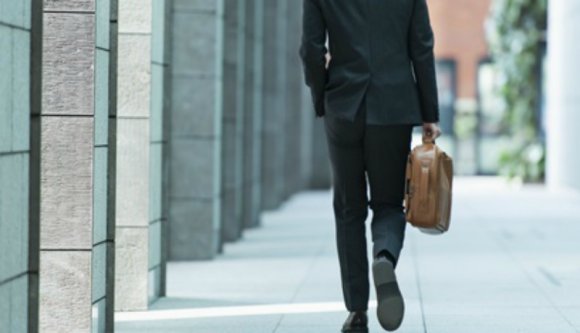 Felmérés járványidőben: a romániai munkavállalók több mint fele nem tud otthonról dolgozni