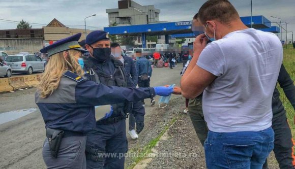 Hiába nem kért bocsánatot Iohannis, Magyarország feloldja az időkorlátot a határon