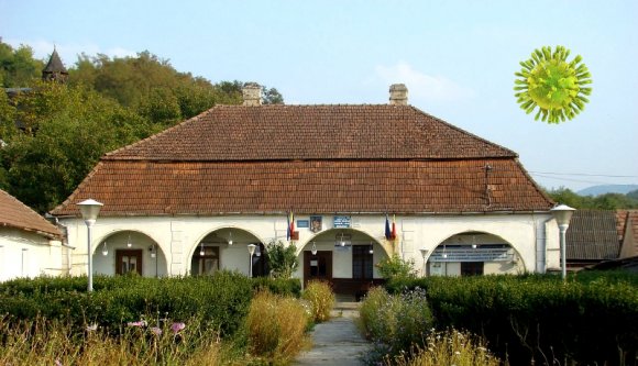 Öten fertőződtek meg, de a nép kiakadt az ingyenes koronateszteléstől egy Fehér megyei faluban