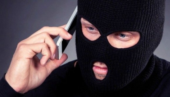 A tökéletes bűntény: gyakorlatilag csak a pénzt zsebelik be a csalók, a hamis oltásigazolást már el se küldik