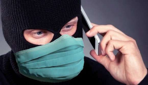 A román bűnözők a börtönből, telefonról is lazán folytathatják a bűnözést