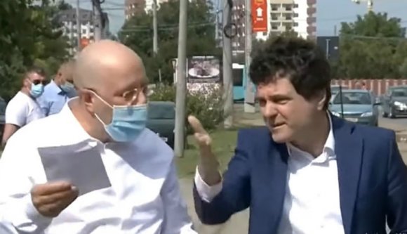 Az év eddigi legviccesebb sajtótájékoztatóját tartották ma a román fővárosban (VIDEÓval)