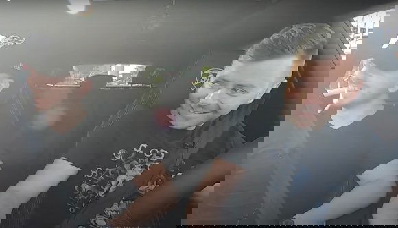 Egy kolozsvári aranyifjú 300-al rongyol Bukarest mellett egy luxusautóval, mert megteheti (VIDEÓVAL)