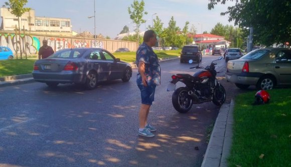 Ez is Románia: egymást érték az autóbalesetek egy „szakszerűen” elvégzett utcai fertőtlenítés után (VIDEÓval)