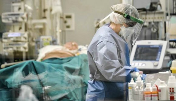 Szerdán is megdőlt egy járványrekord, most éppen az intenzíven ápolt betegek száma csúcsmagas