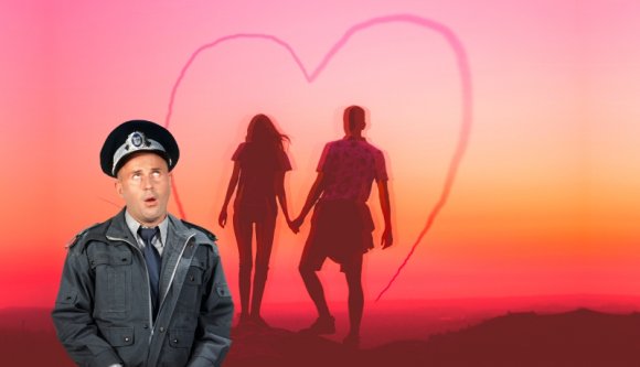 Mit tehet a szenvedélyes rendőr, ha szól a szív? Otthagyja a leltári autót a mezőn és…