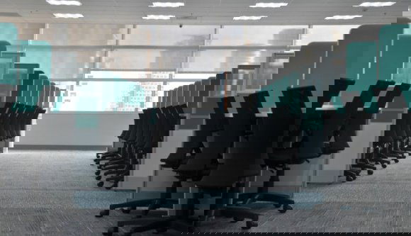 Csak bizonyos korcsoportok és a külföldről jött vendégmunkások alkalmazása esetén száll be az állam 50%-kal