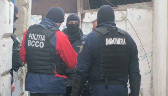 Sírva röhögünk: kirabolták a rendőrség szervezett bűnözés elleni osztályának bukaresti székhelyét
