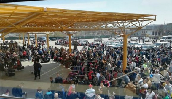 Így szöktek ki több tucatnyian a Suceava megyei karanténból spárgát szedni a szükségállapot idején