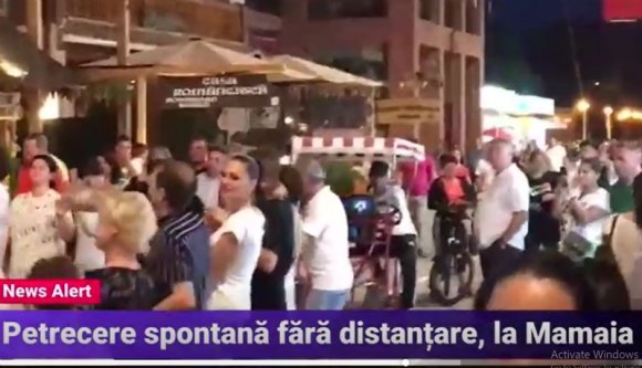 Addig hóráztak a turisták Mamaián, hogy a konstancai rendőrfőnököt páros lábbal rúgták ki