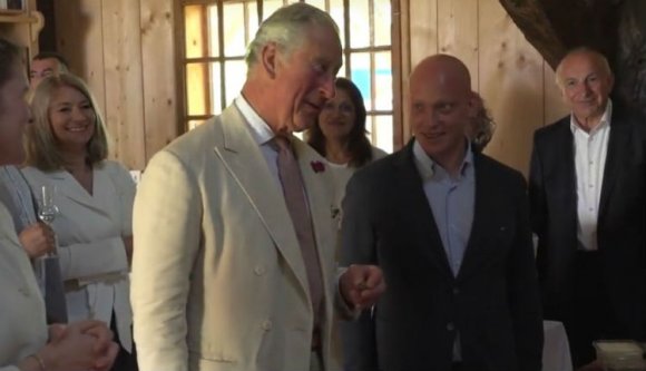 Károly herceg idegenvezetőnek állt, és arra biztat, hogy fedezzük fel az ország szépségeit (VIDEÓval)