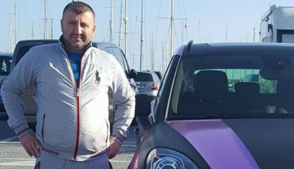Semmi különös, csak őrizetbe vettek egy liberális polgármester-jelöltet drogcsempészet miatt