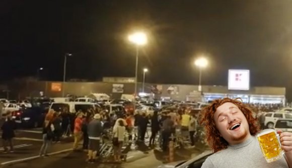Ha valahol sörakciót hirdetnek, akkor ott aztán nincs se vírus, se maszk, se távolságtartás (VIDEÓval)
